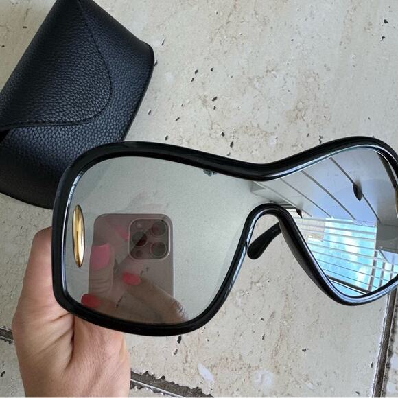 New! LOEWE LW40131I 01C Square Mask Sunglasses, Black, Authentic - Picture 10 of 14